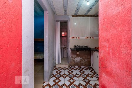 Casa à venda com 100m², 5 quartos e 2 vagas Casa à venda com 100m², 5 quartos e 2 vagasCorredor