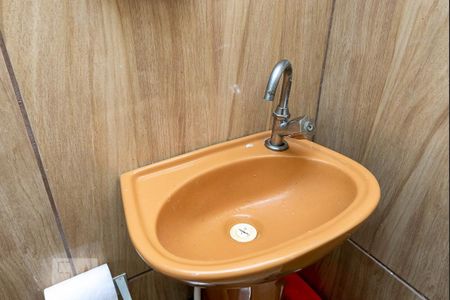 Casa à venda com 100m², 5 quartos e 2 vagas Casa à venda com 100m², 5 quartos e 2 vagasBanheiro da Suíte - Torneira