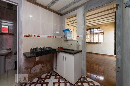 Casa à venda com 100m², 5 quartos e 2 vagas Casa à venda com 100m², 5 quartos e 2 vagasCozinha