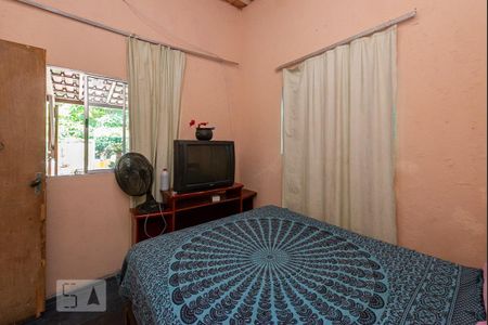 Casa à venda com 100m², 5 quartos e 2 vagas Casa à venda com 100m², 5 quartos e 2 vagasQuarto 1