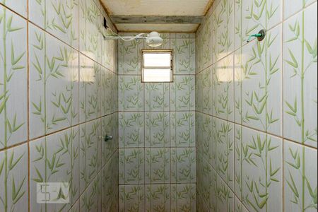 Casa à venda com 100m², 5 quartos e 2 vagas Casa à venda com 100m², 5 quartos e 2 vagasBanheiro - Chuveiro