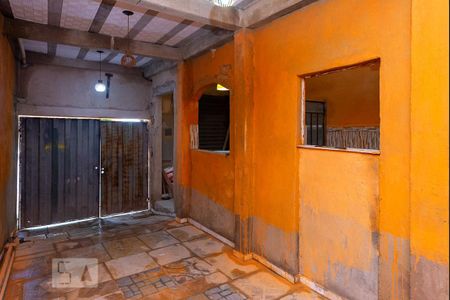 Casa à venda com 100m², 5 quartos e 2 vagas Casa à venda com 100m², 5 quartos e 2 vagasGaragem