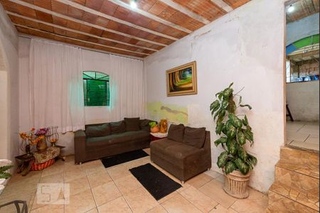 Sala de casa à venda com 5 quartos, 100m² em São João Batista, Belo Horizonte