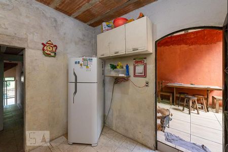 Casa à venda com 100m², 5 quartos e 2 vagas Casa à venda com 100m², 5 quartos e 2 vagasCozinha