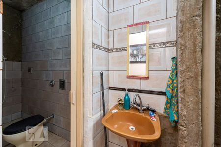Casa à venda com 100m², 5 quartos e 2 vagas Casa à venda com 100m², 5 quartos e 2 vagasLavabo