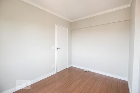 Quarto 1 de apartamento para alugar com 2 quartos, 54m² em Parque Maria Domitila, São Paulo