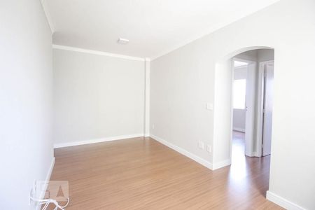 Sala de apartamento para alugar com 2 quartos, 54m² em Parque Maria Domitila, São Paulo