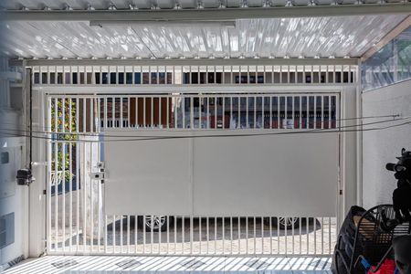 Vista de casa à venda com 3 quartos, 81m² em Veloso, Osasco