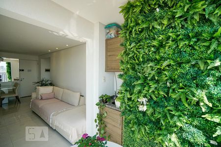 Apartamento à venda com 60m², 2 quartos e 1 vagaVaranda