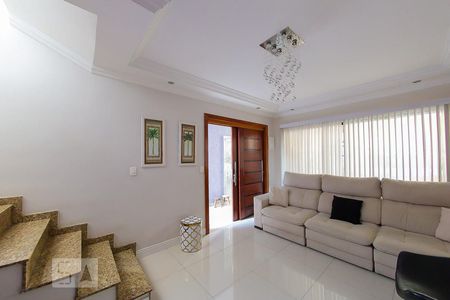 Sala de casa para alugar com 3 quartos, 197m² em Vila Rosalia, Guarulhos