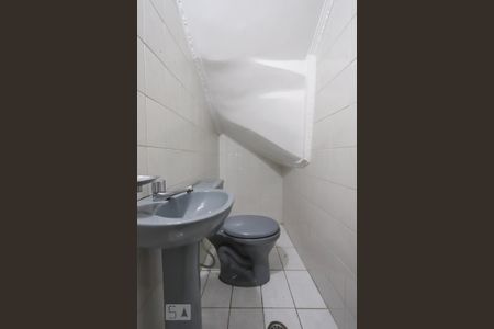 Casa à venda com 80m², 2 quartos e 2 vagasLavabo