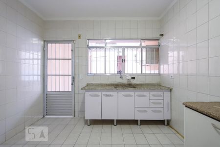 Casa à venda com 80m², 2 quartos e 2 vagasCozinha