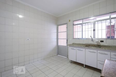 Casa à venda com 80m², 2 quartos e 2 vagasCozinha