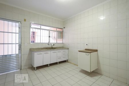 Casa à venda com 80m², 2 quartos e 2 vagasCozinha