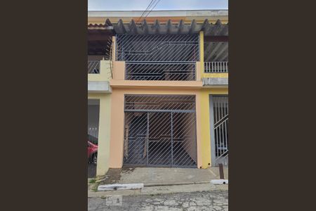 Casa à venda com 80m², 2 quartos e 2 vagasFachada