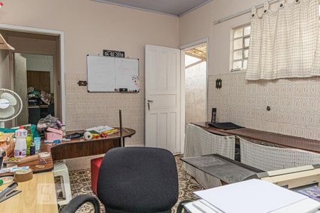 Casa à venda com 231m², 4 quartos e 3 vagasQuarto de Serviço