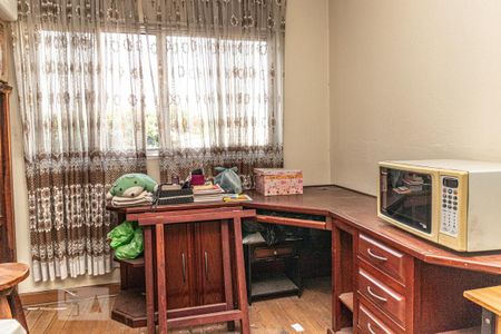 Casa à venda com 231m², 4 quartos e 3 vagasQuarto de Serviço