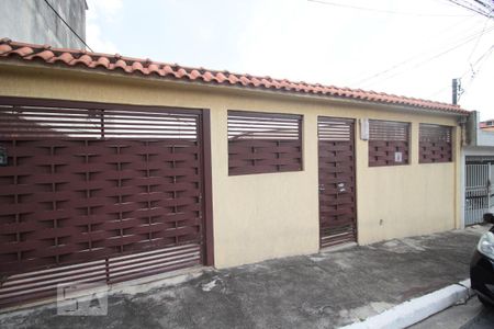 Casa à venda com 100m², 3 quartos e 6 vagasFachada
