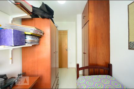Apartamento à venda com 139m², 5 quartos e 2 vagasQuarto 2