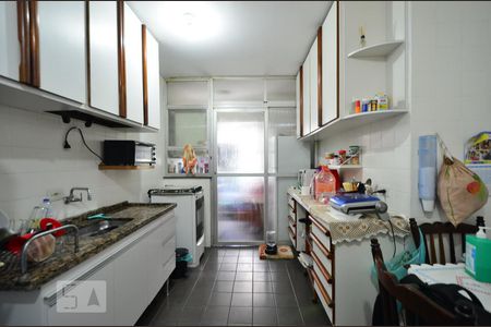 Apartamento à venda com 139m², 5 quartos e 2 vagasCozinha