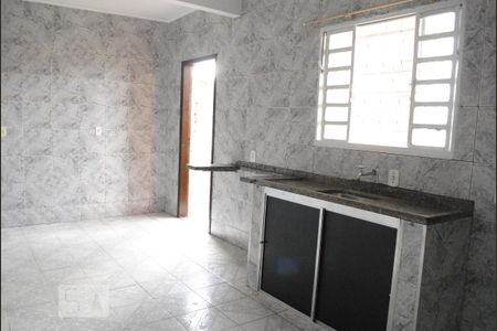 Casa para alugar com 125m², 2 quartos e 2 vagasCozinha