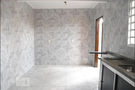 Casa para alugar com 125m², 2 quartos e 2 vagasCozinha