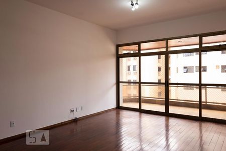 Sala de Estar de apartamento para alugar com 3 quartos, 170m² em Centro, Ribeirão Preto