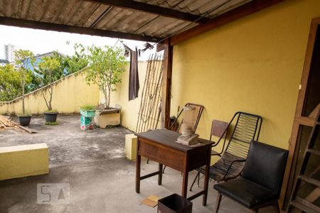 Casa à venda com 110m², 3 quartos e 2 vagasÁrea de Serviço