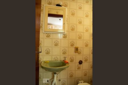 Casa à venda com 110m², 3 quartos e 2 vagasBanheiro 2