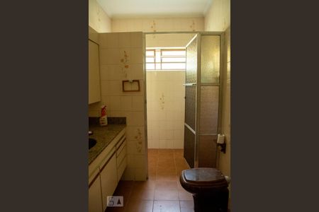 Casa à venda com 110m², 3 quartos e 2 vagasBanheiro 1