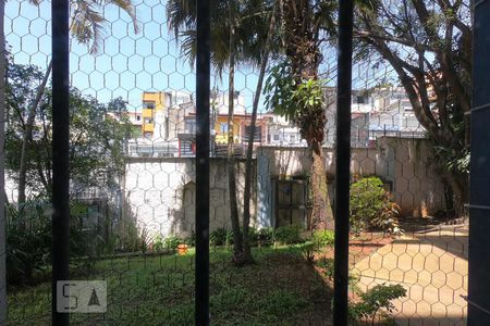 Vista de apartamento para alugar com 2 quartos, 45m² em Jardim Jussara, Taboão da Serra