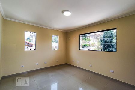 Sala / Quarto de casa para alugar com 1 quarto, 32m² em Jardim Maria Rosa, Taboão da Serra