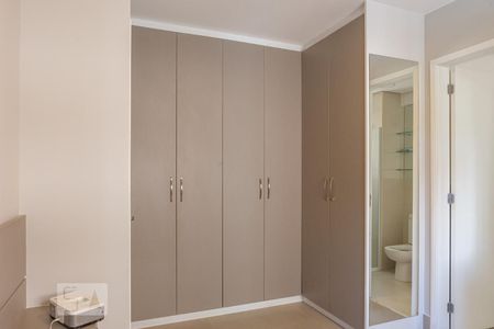 Suíte 1 de apartamento à venda com 2 quartos, 80m² em Perdizes, São Paulo