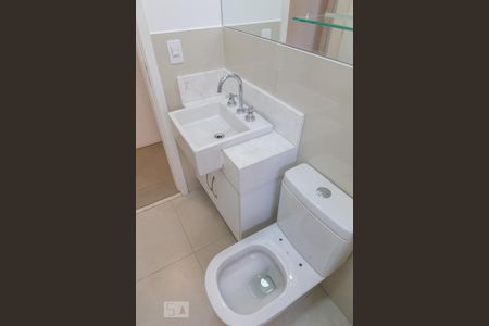 Apartamento à venda com 80m², 2 quartos e 2 vagasBanheiro da Suíte 2