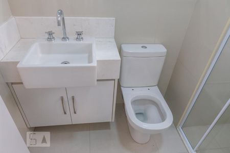 Apartamento à venda com 80m², 2 quartos e 2 vagasBanheiro da Suíte 1