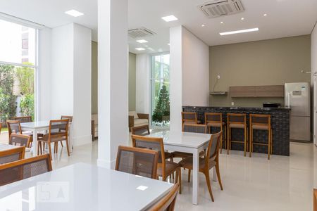 Apartamento à venda com 80m², 2 quartos e 2 vagasÁrea comum - Salão de festas