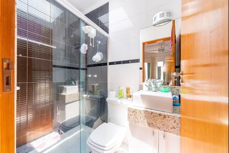 Casa à venda com 190m², 4 quartos e 4 vagasBanheiro do Quarto 3