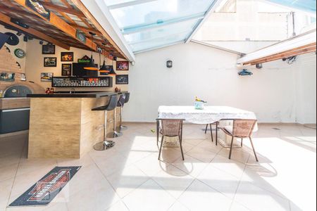 Casa à venda com 190m², 4 quartos e 4 vagasQuintal