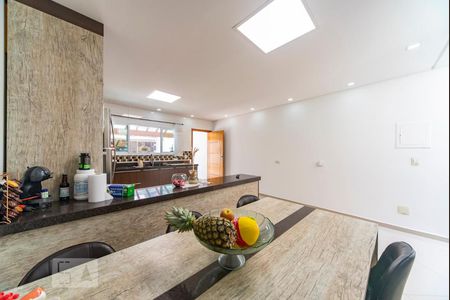 Casa à venda com 190m², 4 quartos e 4 vagasCopa e cozinha 