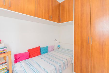 Quarto 1 de apartamento para alugar com 2 quartos, 56m² em Vila Mazzei, São Paulo