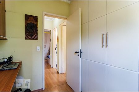 Apartamento à venda com 71m², 3 quartos e 2 vagasQuarto 3