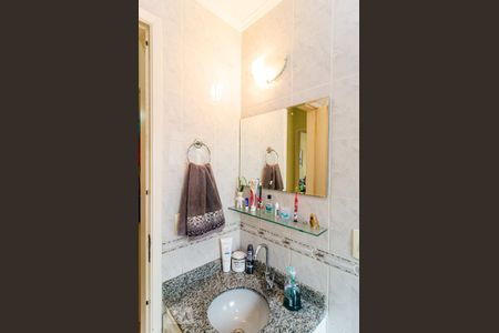 Apartamento à venda com 71m², 3 quartos e 2 vagasBanheiro Social