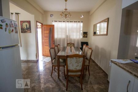 Casa para alugar com 140m², 3 quartos e 5 vagasCozinha