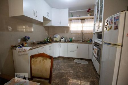 Casa para alugar com 140m², 3 quartos e 5 vagasCozinha