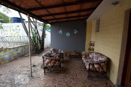Casa para alugar com 140m², 3 quartos e 5 vagasQuintal