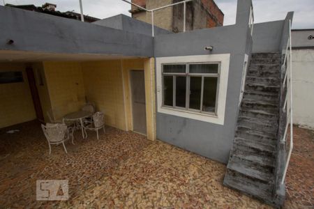 Casa para alugar com 140m², 3 quartos e 5 vagasQuintal