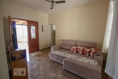 Sala de casa para alugar com 3 quartos, 140m² em Chácaras Rio-petrópolis, Duque de Caxias