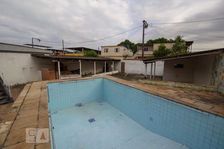 Casa para alugar com 140m², 3 quartos e 5 vagasQuintal - Piscina