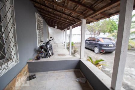 Casa para alugar com 140m², 3 quartos e 5 vagasQuintal - frente