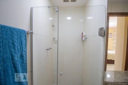 Apartamento à venda com 81m², 2 quartos e 1 vagaBanheiro da Suíte